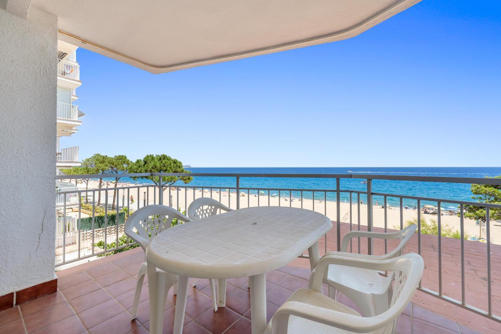 Hauzify I Apartament Cannes Platja d'Aro Exterior photo